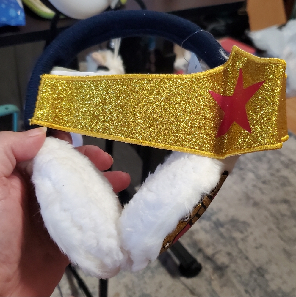 DC Comics Gold Glitter Earmuffs with Red Star